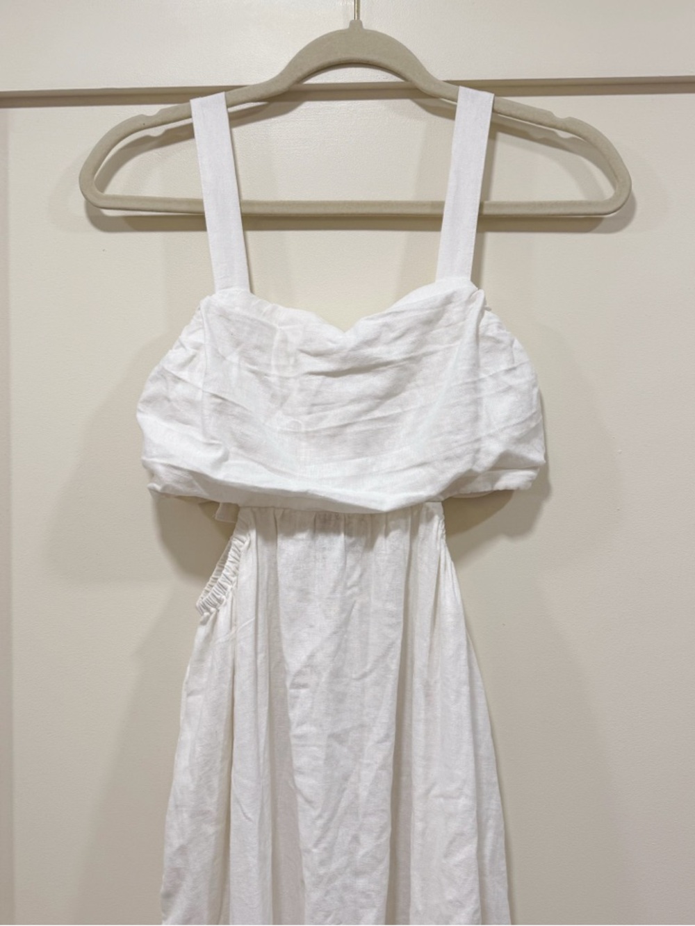 White Linen Maxi Dress with Side Cutouts - Picture 3 of 6